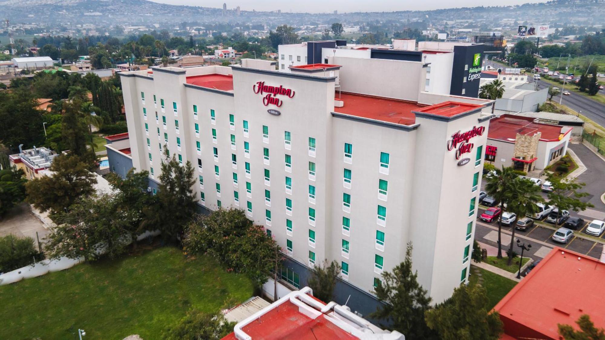 Hampton Inn By Hilton Guadalajara-Aeropuerto Exterior foto